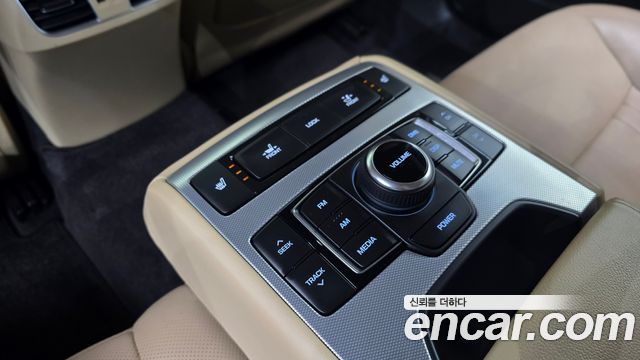 Genesis G80 2020 — photo 18