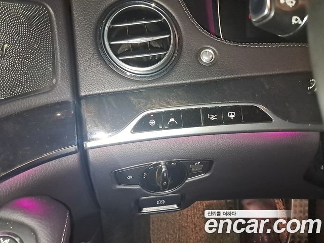 Mercedes-Benz S-Class 2018 — photo 17