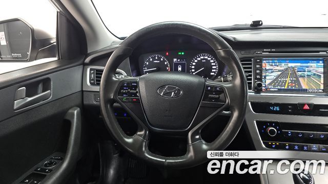 Hyundai Sonata 2017 — photo 12