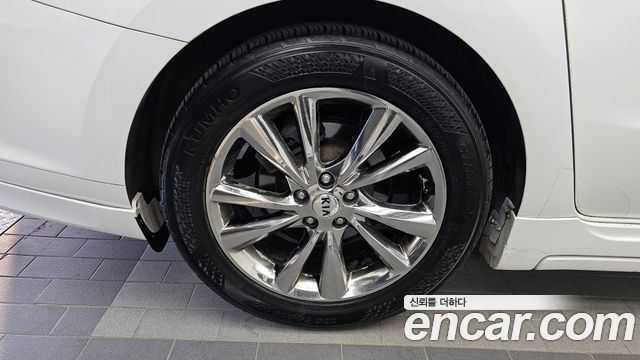 Kia Canival 2019 — photo 5