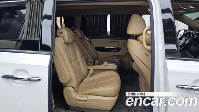 Kia Canival 2019 — photo 18