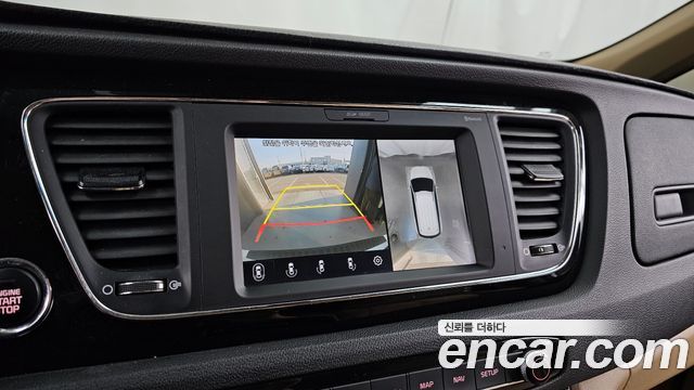 Kia Canival 2019 — photo 21