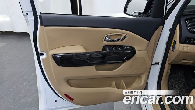 Kia Canival 2019 — photo 14