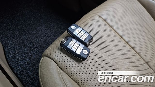 Kia Canival 2019 — photo 34