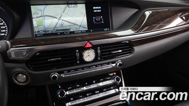 Genesis EQ900 2018 — photo 14