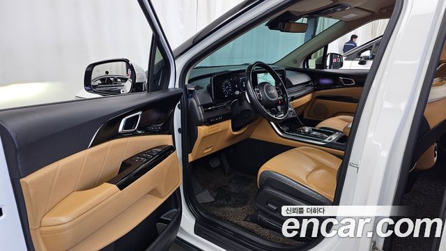 Kia Canival 2022 — photo 10