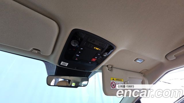Kia Canival 2022 — photo 18