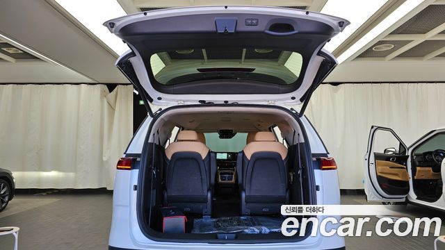 Kia Canival 2022 — photo 20