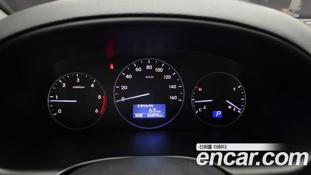 Hyundai Starex 2019 — photo 8