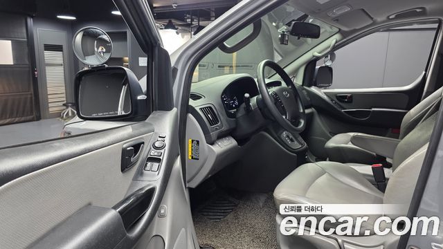 Hyundai Starex 2019 — photo 10