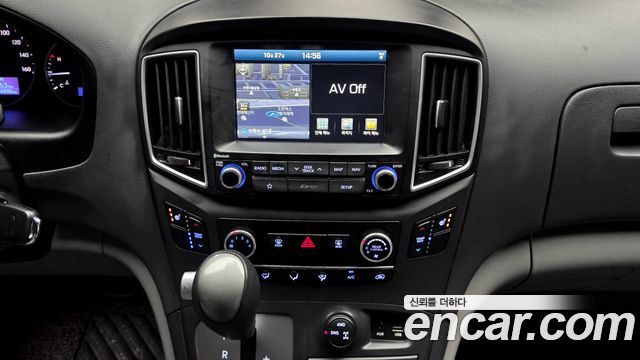 Hyundai Starex 2019 — photo 14