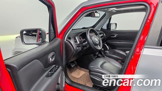 Jeep Renegade 2020 — photo 10