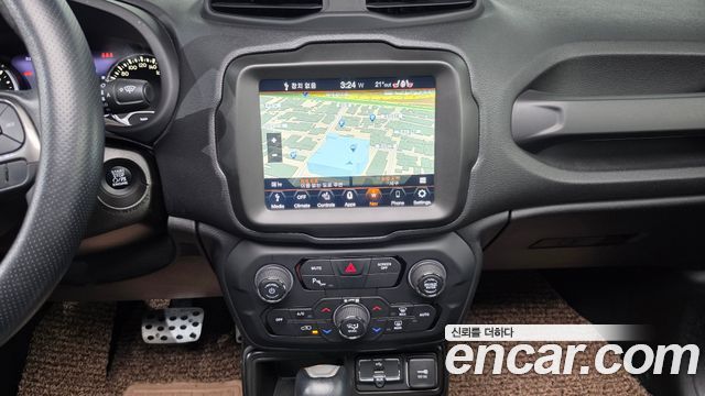Jeep Renegade 2020 — photo 12
