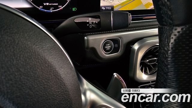Mercedes-Benz G-Class 2020 — photo 12