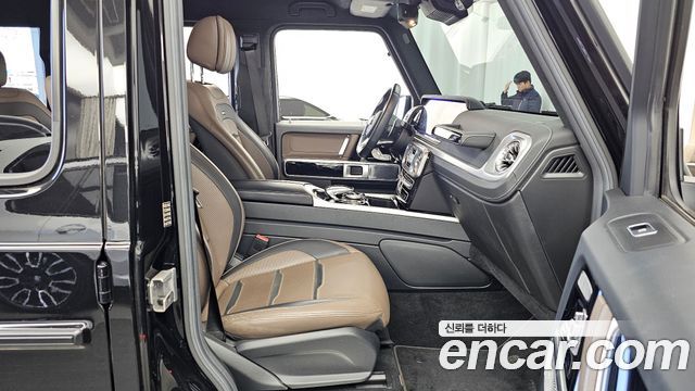Mercedes-Benz G-Class 2020 — photo 17