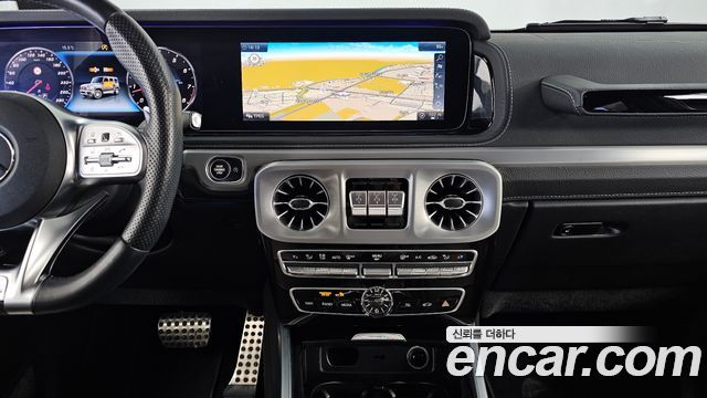 Mercedes-Benz G-Class 2020 — photo 21
