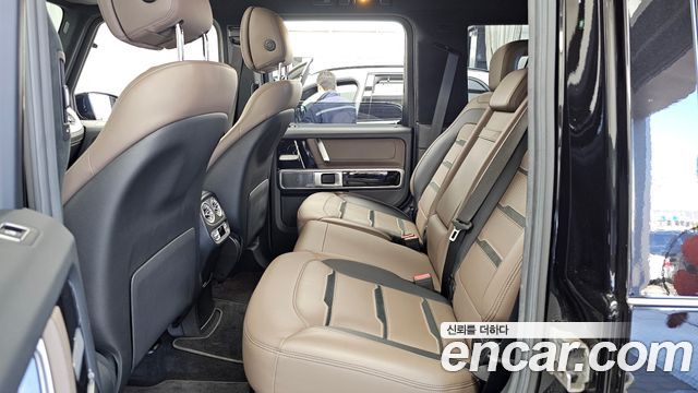 Mercedes-Benz G-Class 2020 — photo 16