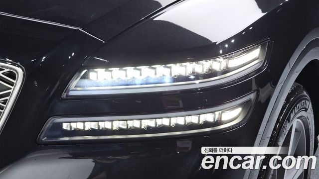 Genesis GV80 2025 — photo 8