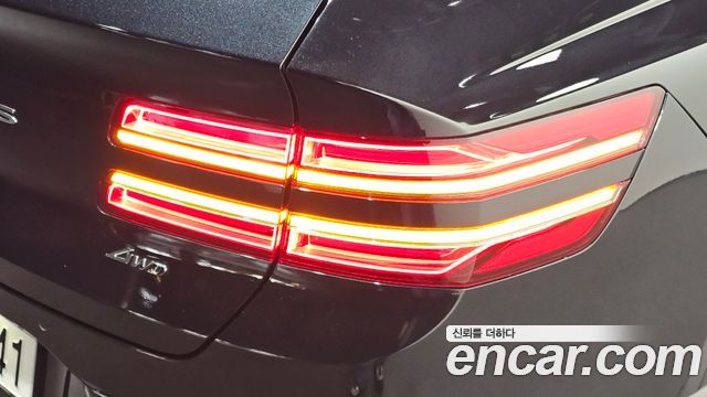 Genesis GV80 2025 — photo 9