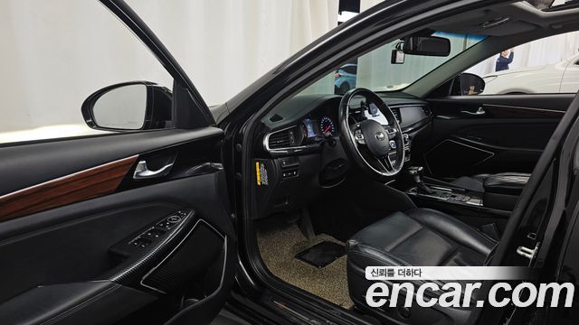 Kia K7 2017 — photo 10