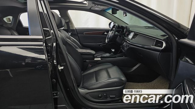 Kia K7 2017 — photo 11