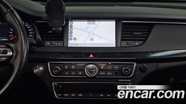 Kia K7 2017 — photo 14