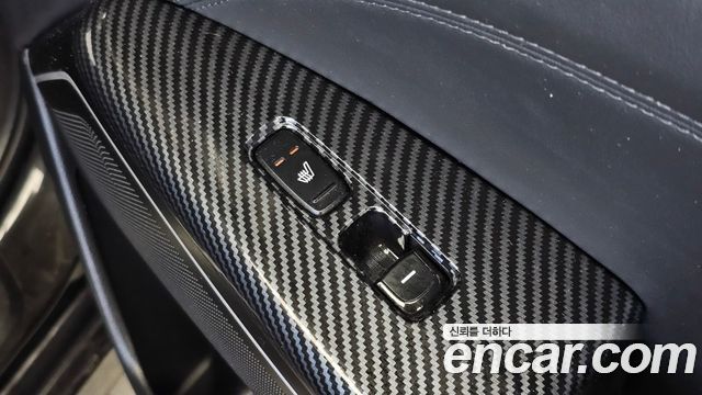 Kia K7 2017 — photo 18