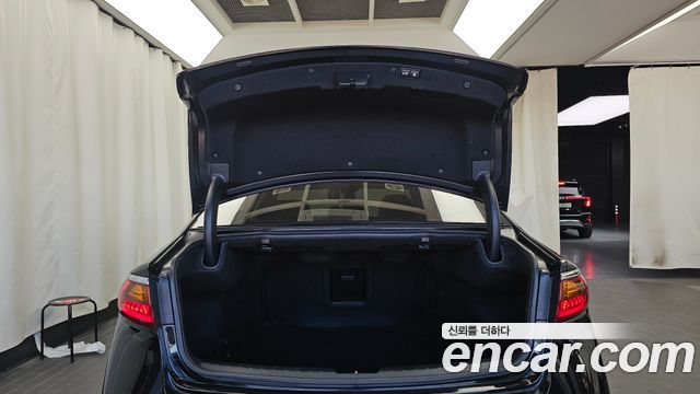 Kia K7 2017 — photo 20