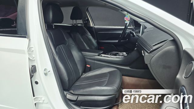 Hyundai Sonata 2020 — photo 16