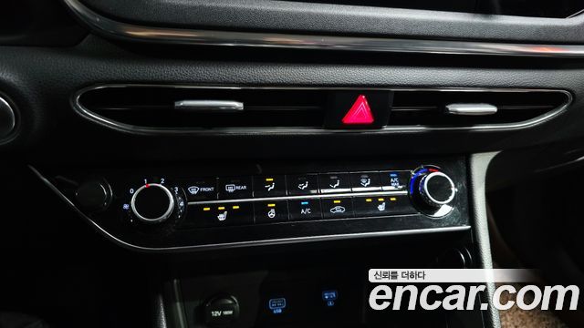 Hyundai Sonata 2020 — photo 30