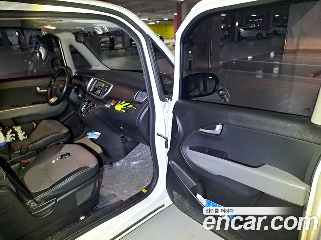 Kia RAY 2022 — photo 12