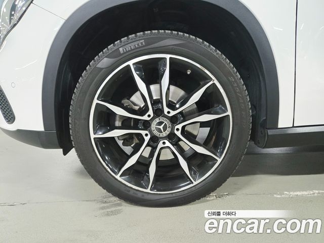 Mercedes-Benz GLA-Class 2018 — photo 5