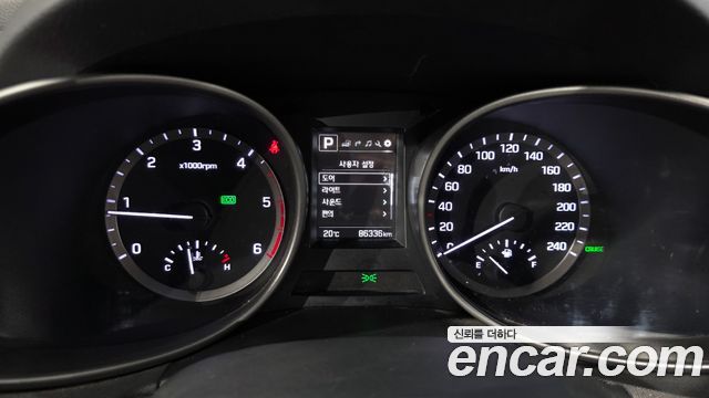 Hyundai Santafe 2016 — photo 11