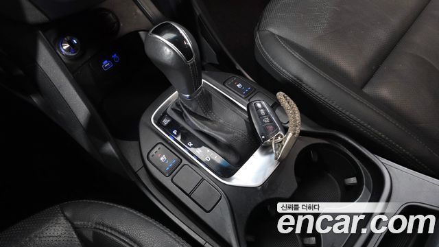 Hyundai Santafe 2016 — photo 12