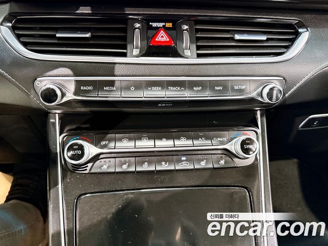 Hyundai Grandeur 2017 — photo 10
