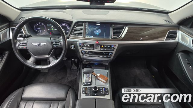 Genesis G80 2017 — photo 10