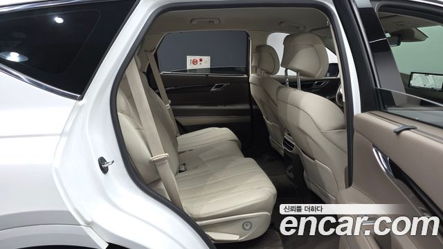 Genesis GV80 2022 — photo 18