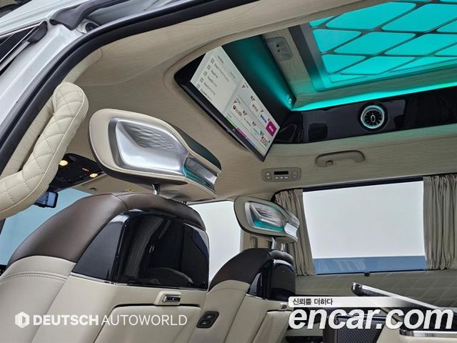 Kia Canival 2021 — photo 16