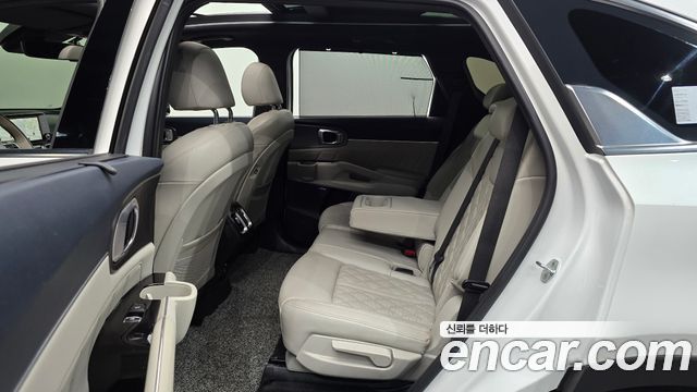 Kia Sorento 2023 — photo 17