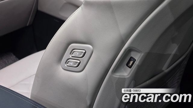 Kia Sorento 2023 — photo 28