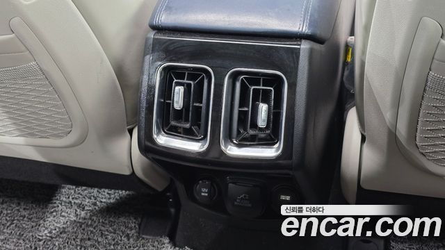 Kia Sorento 2023 — photo 30