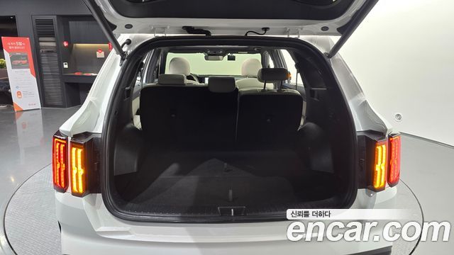 Kia Sorento 2023 — photo 31