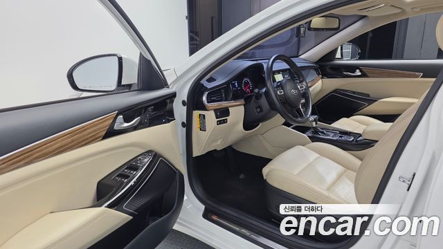 Kia K7 2016 — photo 10