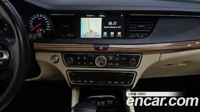 Kia K7 2016 — photo 15