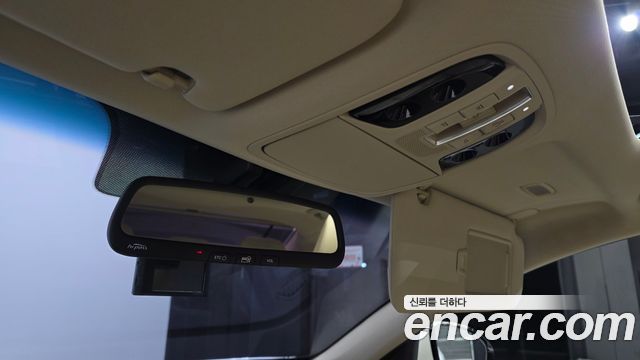 Kia K7 2016 — photo 17
