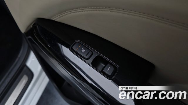 Kia K7 2016 — photo 18
