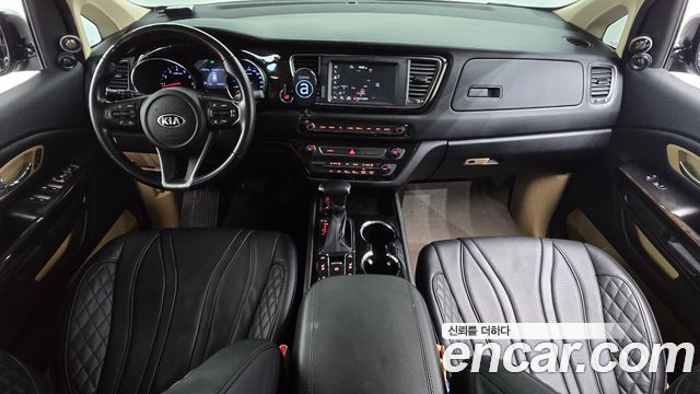 Kia Canival 2020 — photo 10