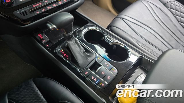 Kia Canival 2020 — photo 12
