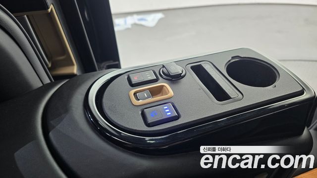 Kia Canival 2020 — photo 32