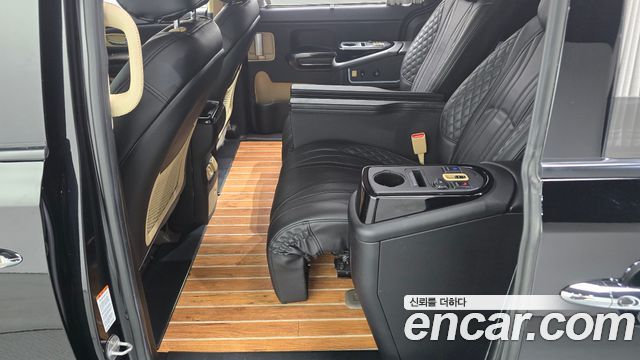 Kia Canival 2020 — photo 36